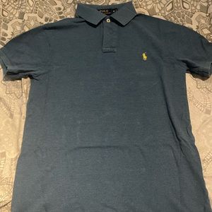 Polo shirt. Size M.